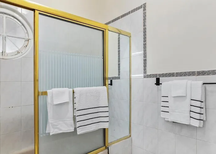 Cci Tourism - 1 Bdr Penthouse *